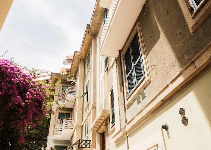 Guesthost - Bouganville's House Appartamento Sanremo