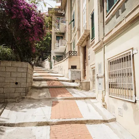 Guesthost - Bouganville's House Appartement *